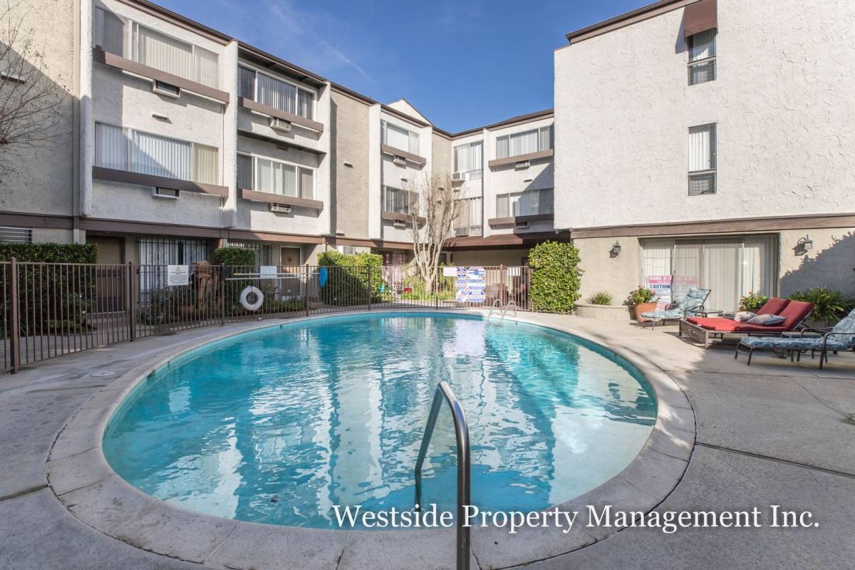 Apartment for rent at 5751 Camellia Ave #219, North Hollywood, CA 91601