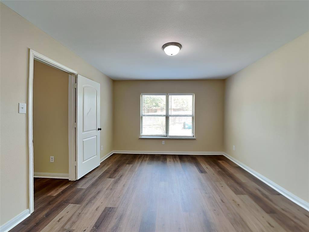 Apartment for rent at 1334 Barrel Dr, Dallas, TX 75253