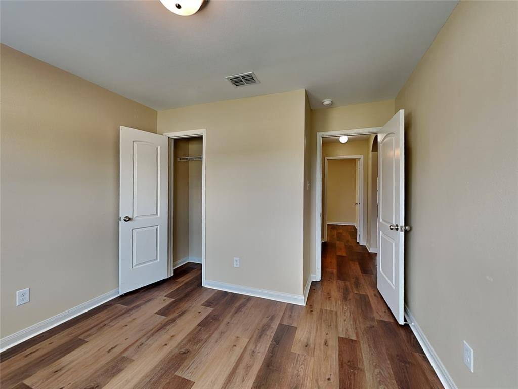 Apartment for rent at 1334 Barrel Dr, Dallas, TX 75253