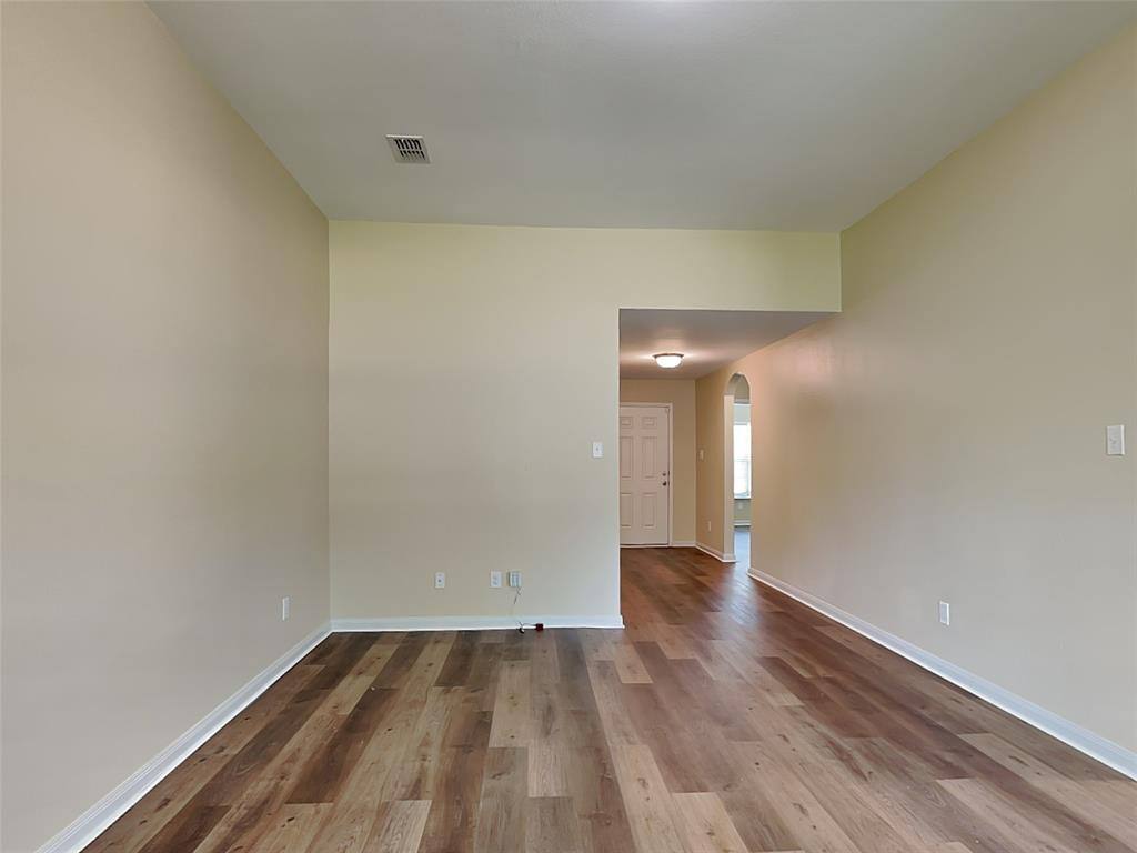 Apartment for rent at 1334 Barrel Dr, Dallas, TX 75253