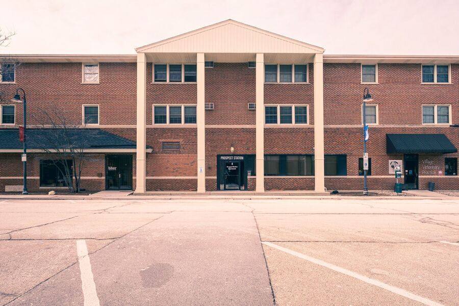 Apartment for rent at 4 Walker Ave #205 U, Clarendon Hills, IL 60514
