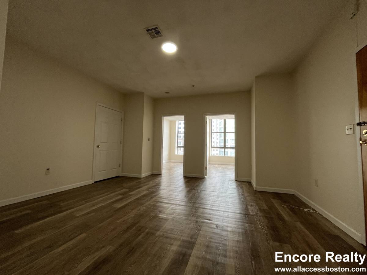 Apartment for rent at 81 Essex St #82, Boston, MA 02111