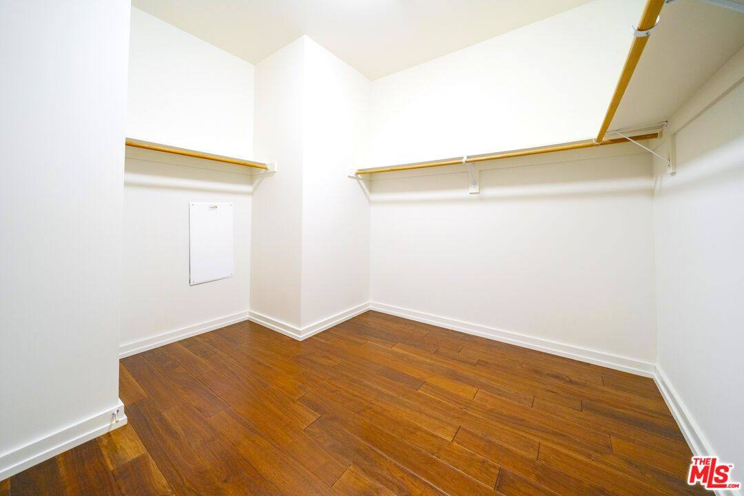 Condo for rent at 801 S Grand Ave #1503, Los Angeles, CA 90017