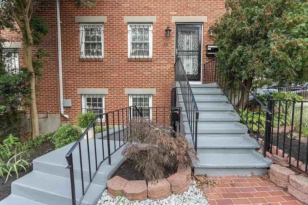 House for rent at 35 Fort Ave #B, Roxbury, MA 02119