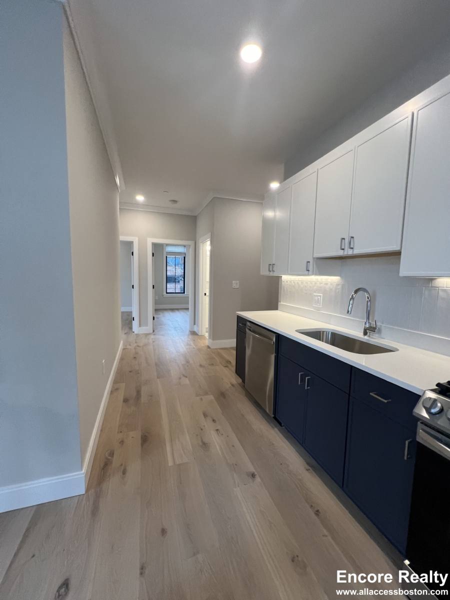 Apartment for rent at 157 Everett St #302, Allston, MA 02134