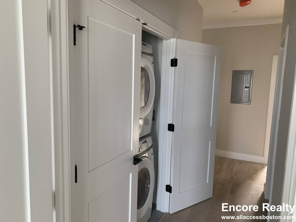 Apartment for rent at 157 Everett St #302, Allston, MA 02134