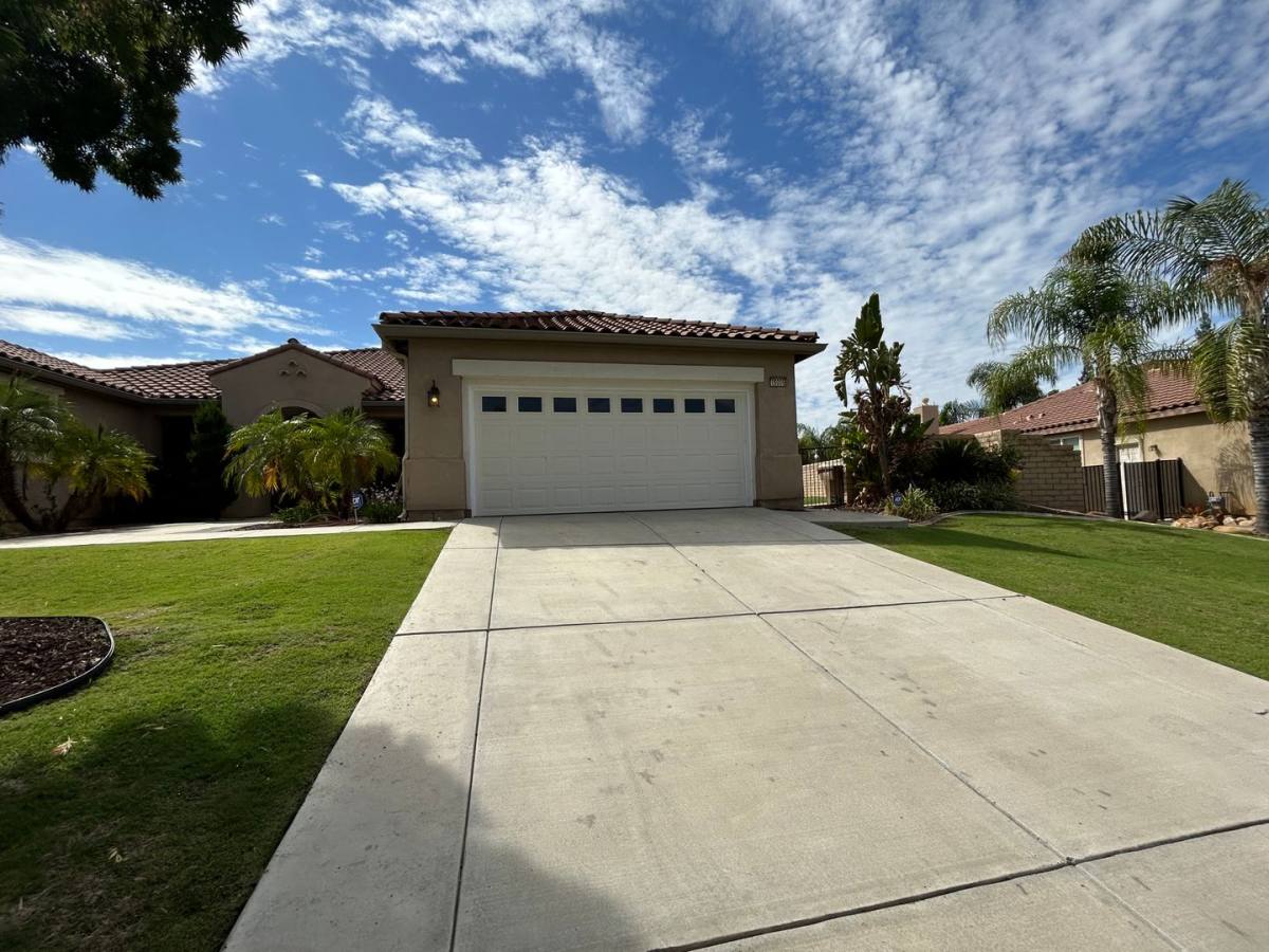 House for rent at 15005 Via Messina Dr, Bakersfield, CA 93306