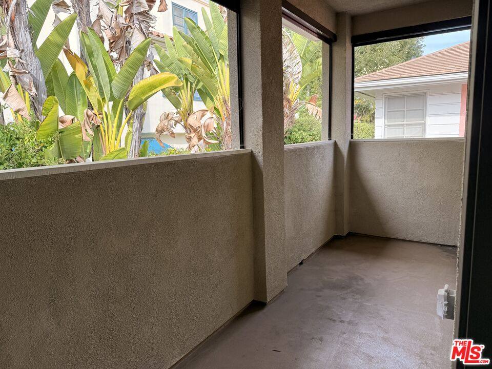Apartment for rent at 1138 Princeton St #11381132I, Santa Monica, CA 90403