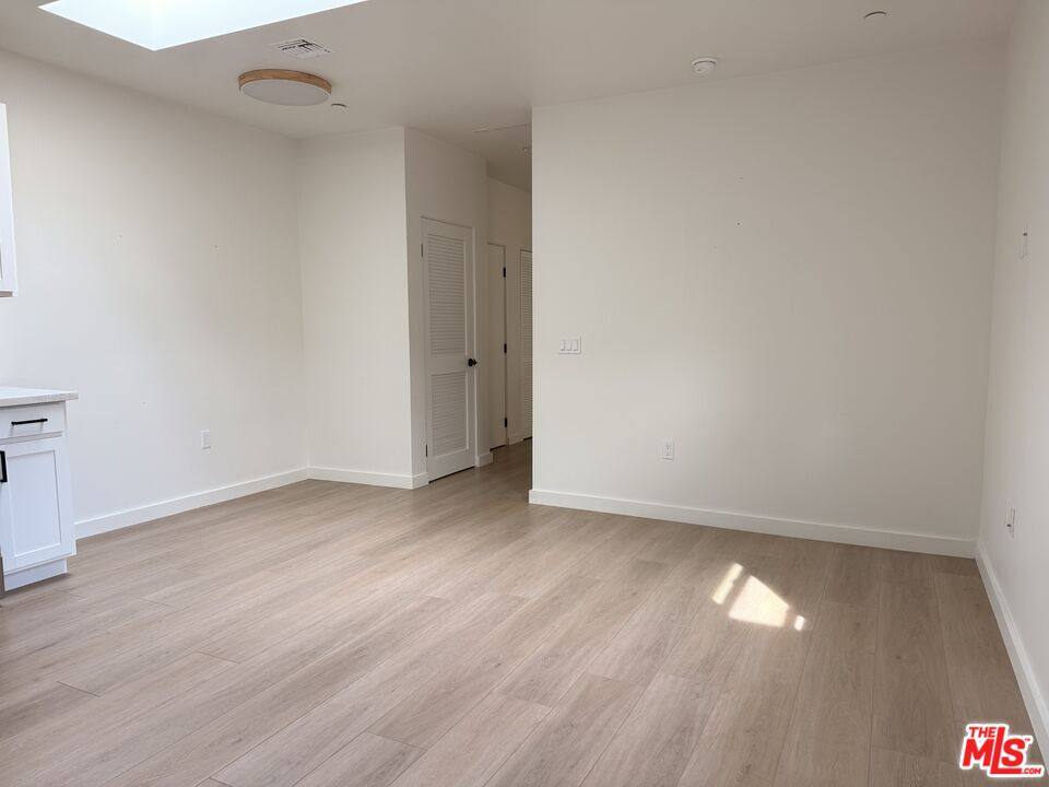 Apartment for rent at 1138 Princeton St #11381132I, Santa Monica, CA 90403
