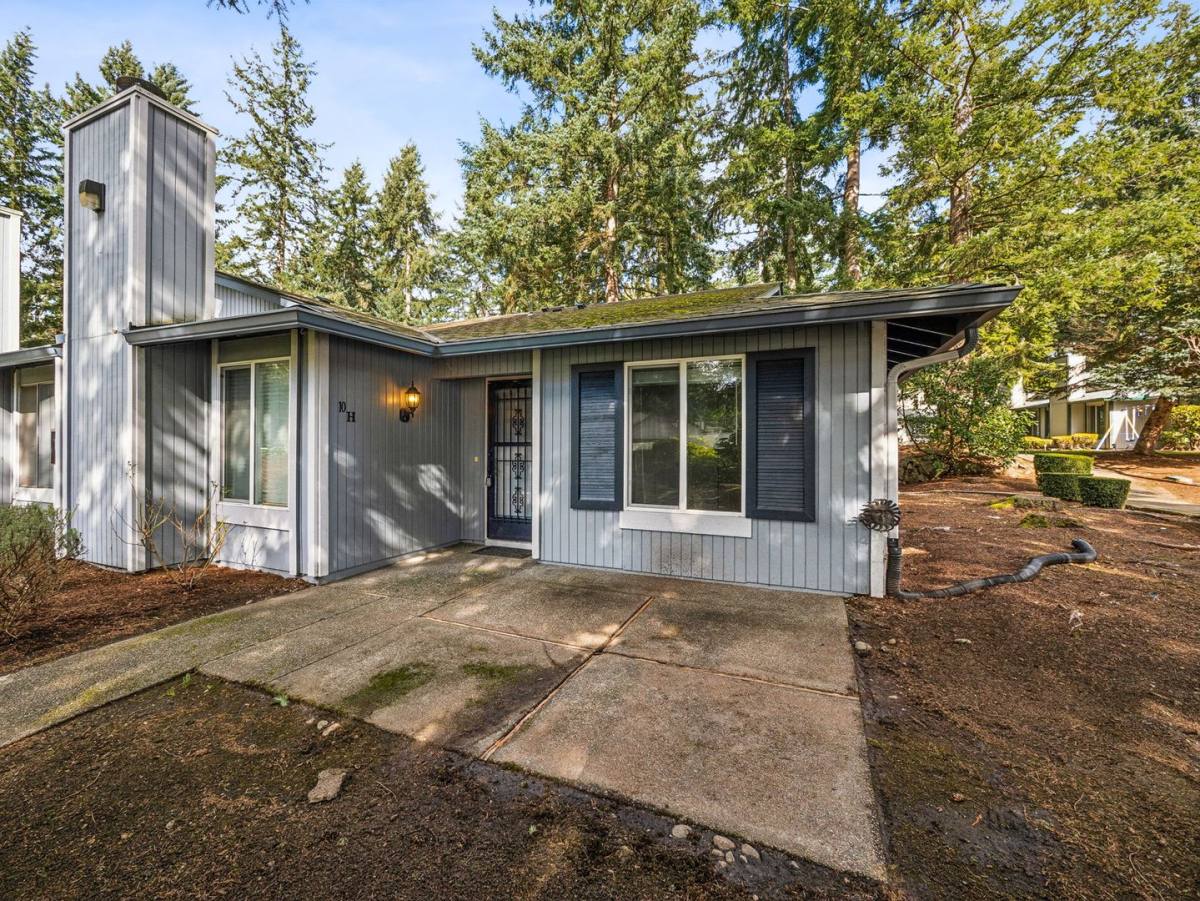 House for rent at 532 S 323rd Place #10H, Federal Way, WA 98003