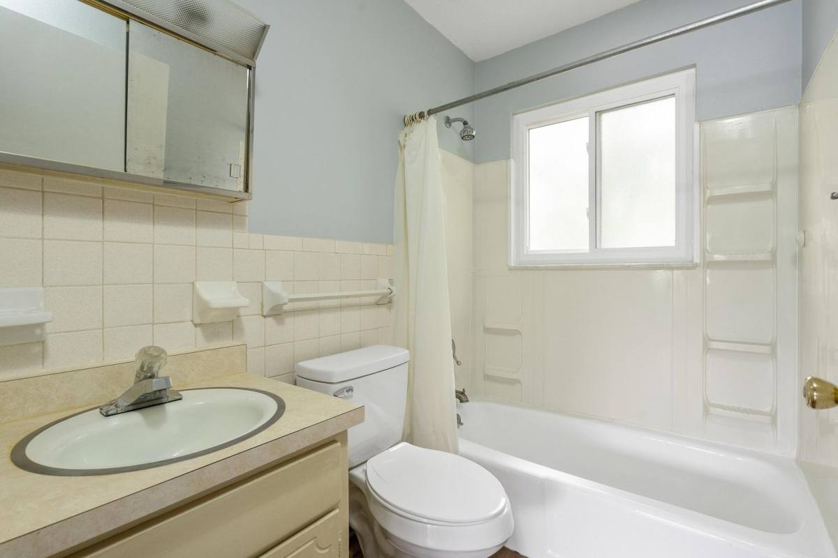 Apartment for rent at 222 Klee Ave, Dayton, OH 45403