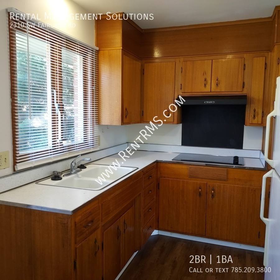 Townhouse for rent at 2310 SW Fairlawn Rd, Topeka, KS 66614