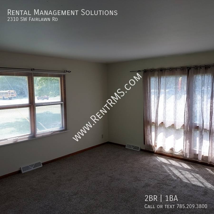 Townhouse for rent at 2310 SW Fairlawn Rd, Topeka, KS 66614