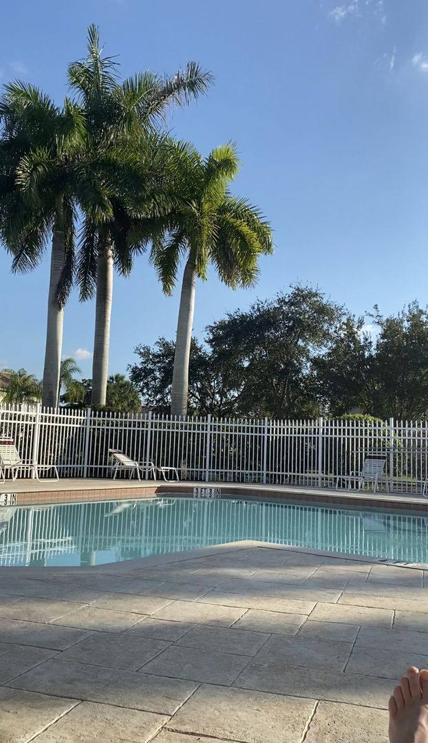 Townhouse for rent at 768 Hampton Circle, Naples, FL 34105