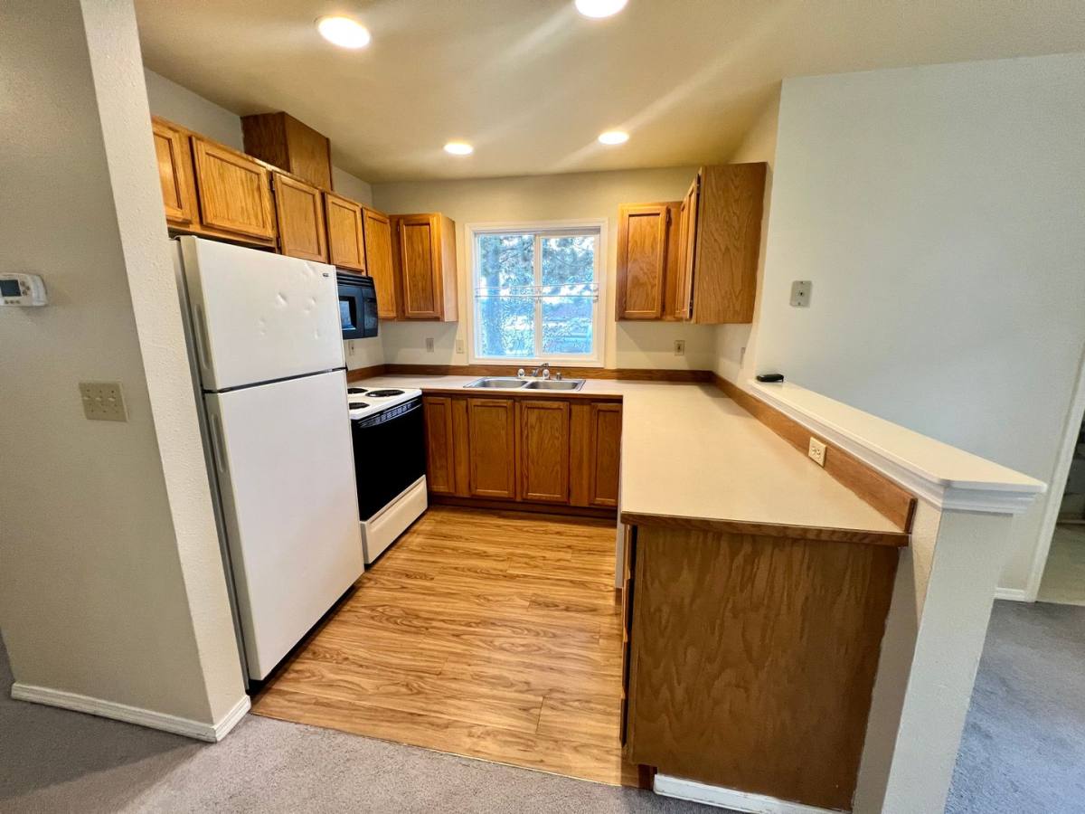 Condo for rent at 209 E 18th Ave, Ellensburg, WA 98926