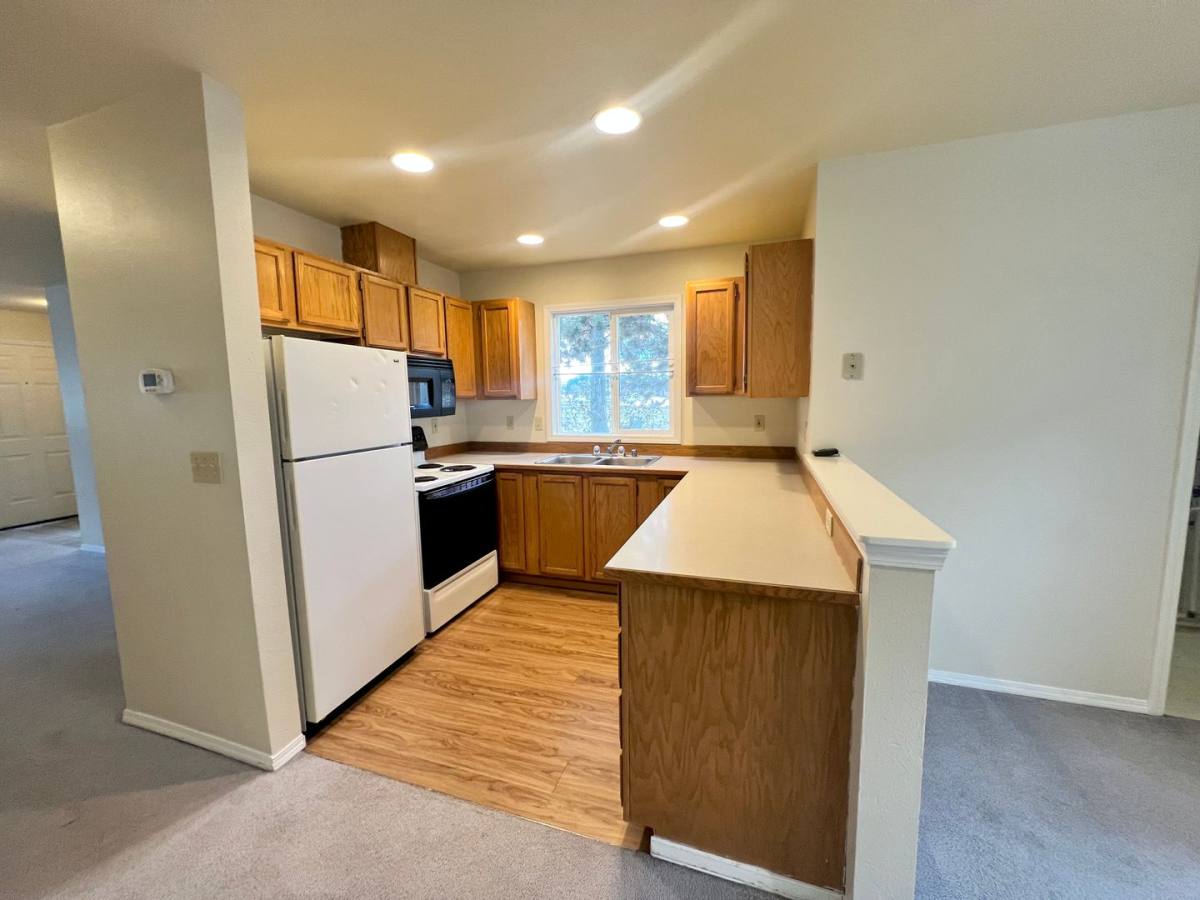 Condo for rent at 209 E 18th Ave, Ellensburg, WA 98926