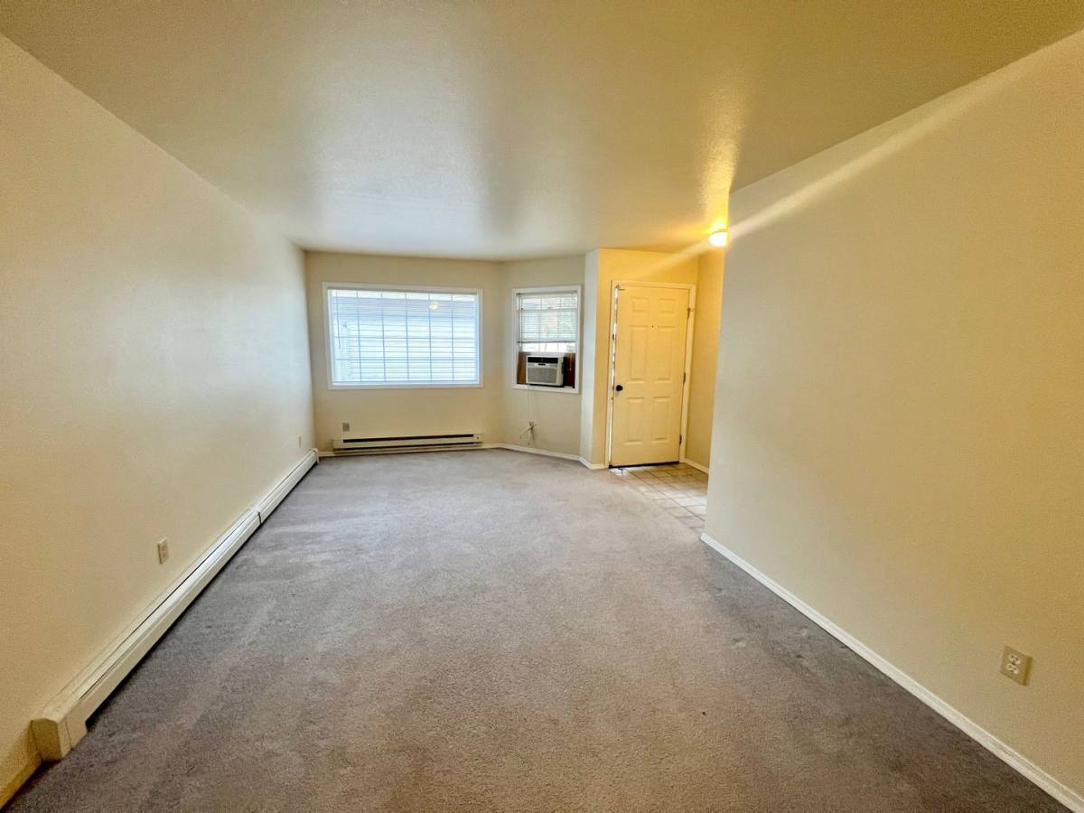 Condo for rent at 209 E 18th Ave, Ellensburg, WA 98926