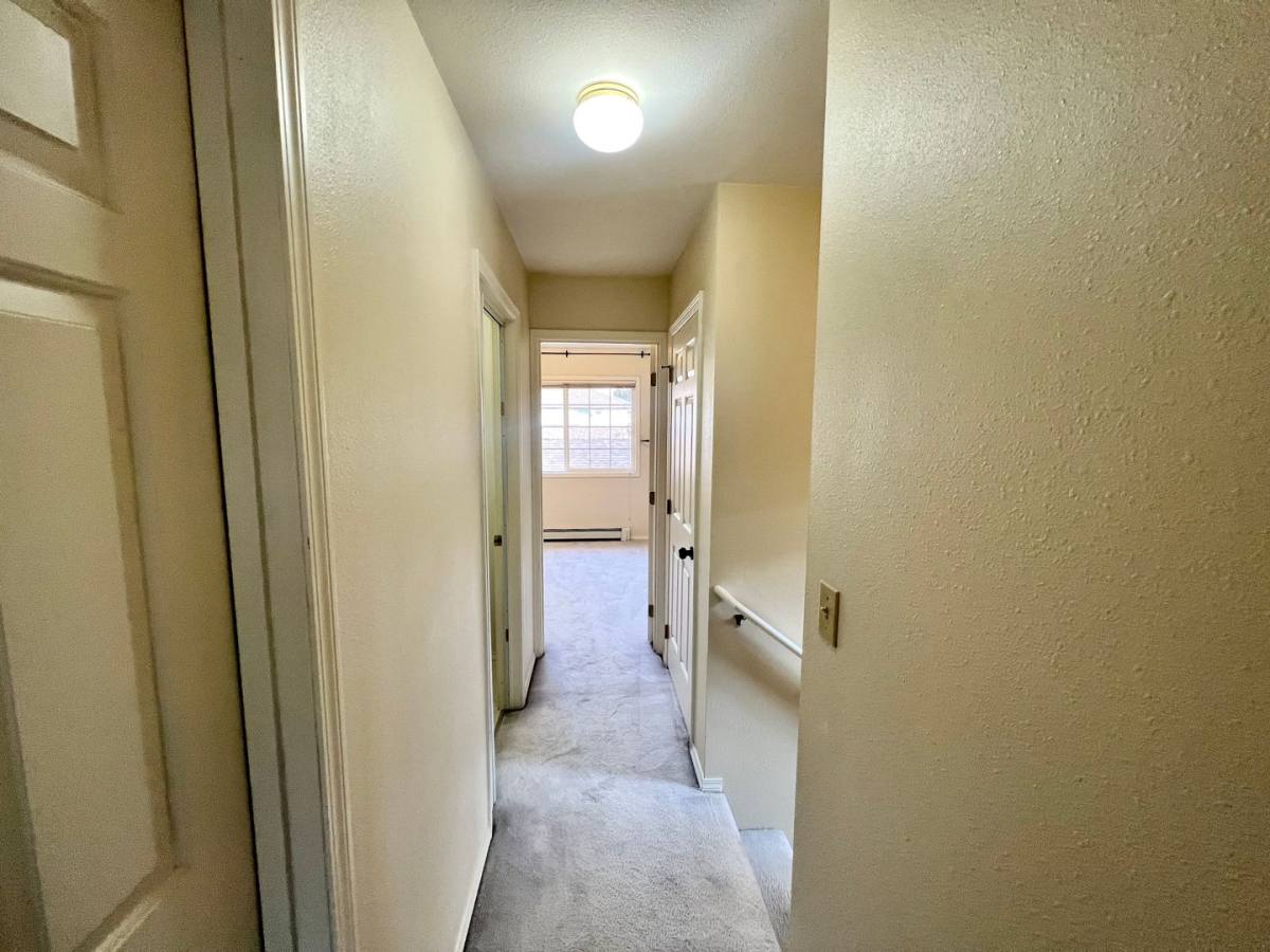 Condo for rent at 209 E 18th Ave, Ellensburg, WA 98926