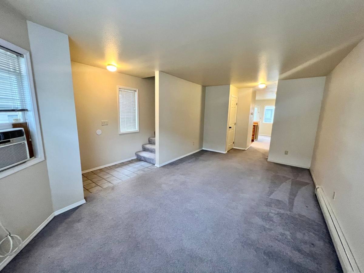 Condo for rent at 209 E 18th Ave, Ellensburg, WA 98926