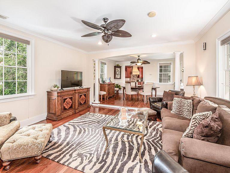 Condo for rent at 175 Wentworth, Charleston, SC 29401
