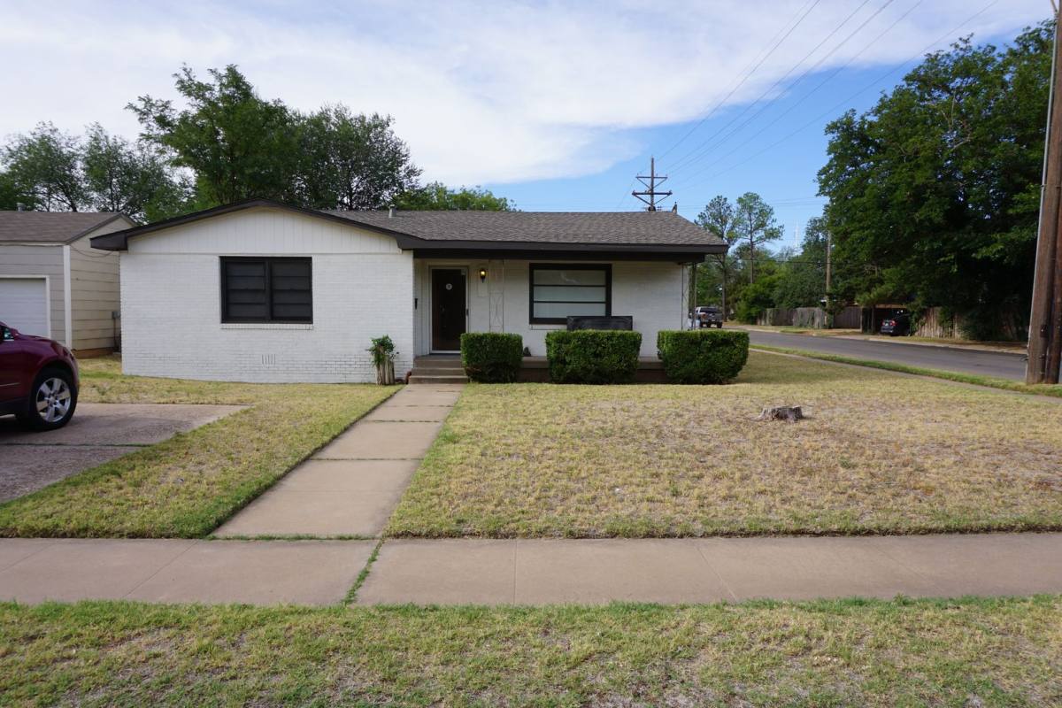 Apartment for rent at 2319 32nd, Lubbock, TX 79411