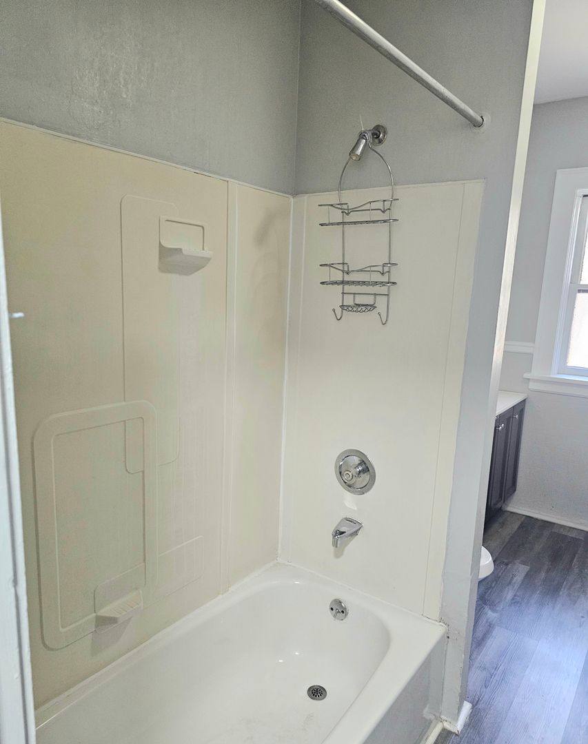 Apartment for rent at 11350 Hessler Rd, Cleveland, OH 44106