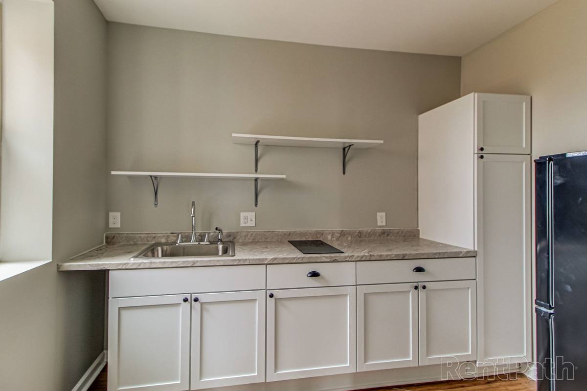 Apartment for rent at 1442 Calvert, Detroit, MI 48206