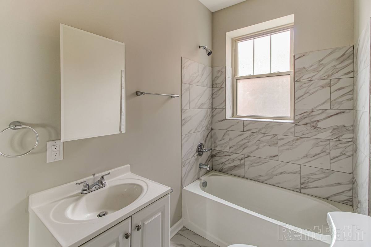 Apartment for rent at 1442 Calvert, Detroit, MI 48206
