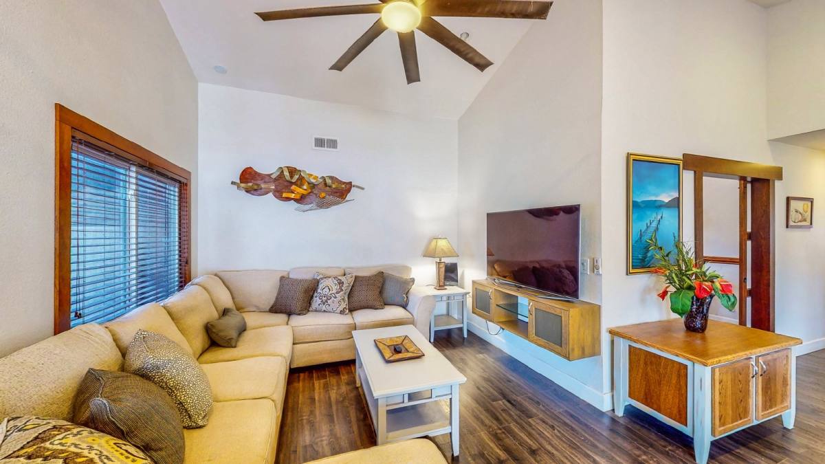 House for rent at 6543 Peachtree Lane, Las Vegas, NV 89103