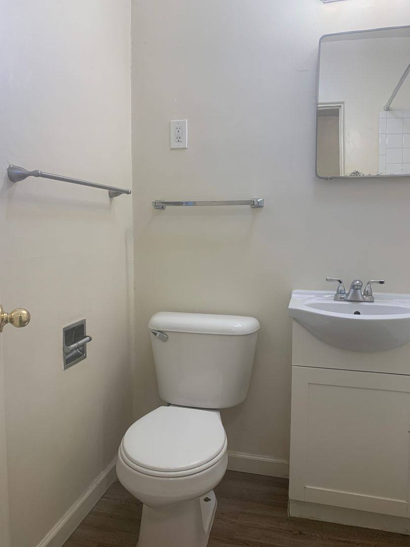 Apartment for rent at 533 Valencia Dr SE, Albuquerque, NM 87108