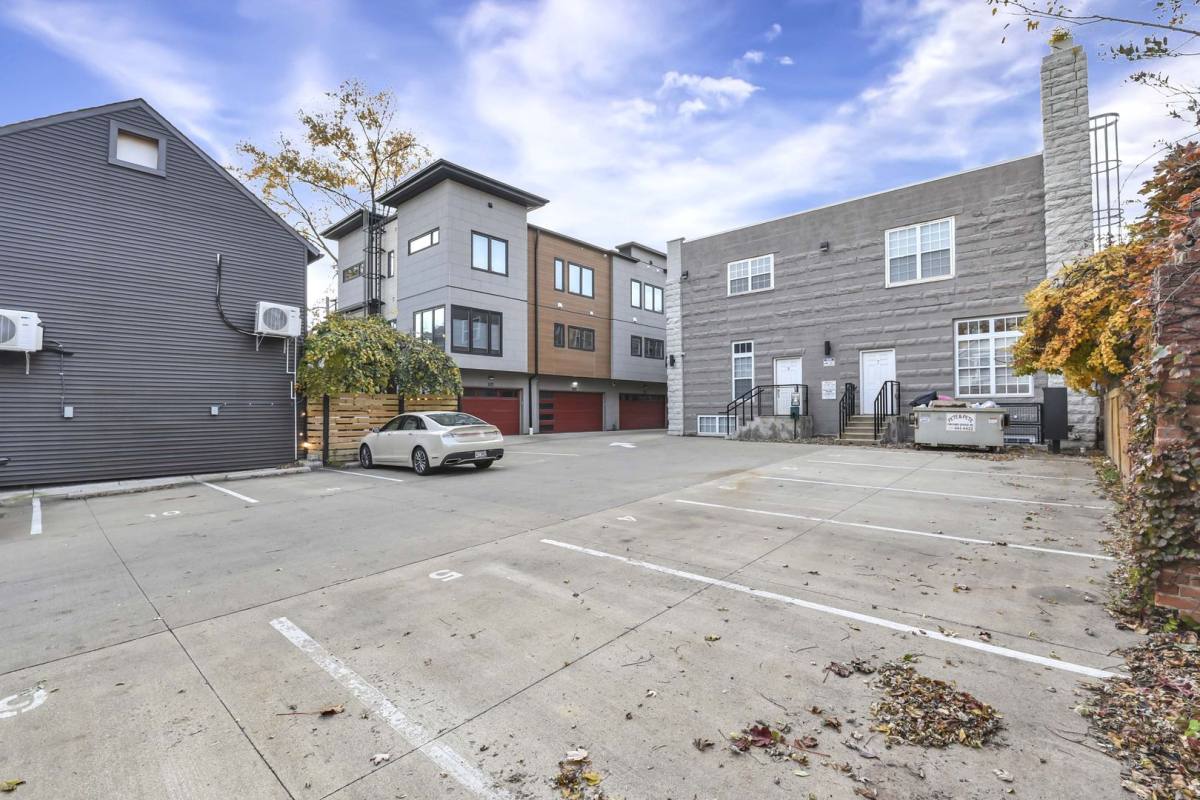 Apartment for rent at 2097 Columbus Rd, Cleveland, OH 44113
