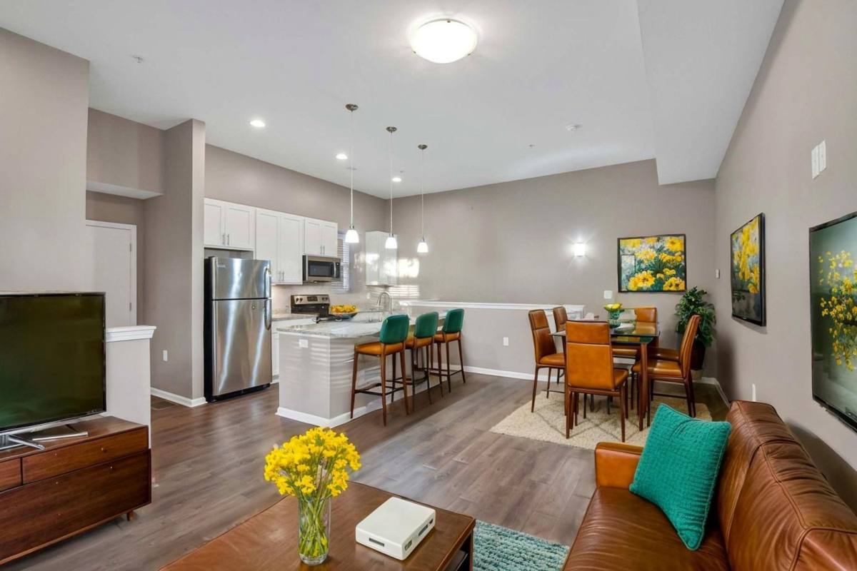 Apartment for rent at 2097 Columbus Rd, Cleveland, OH 44113