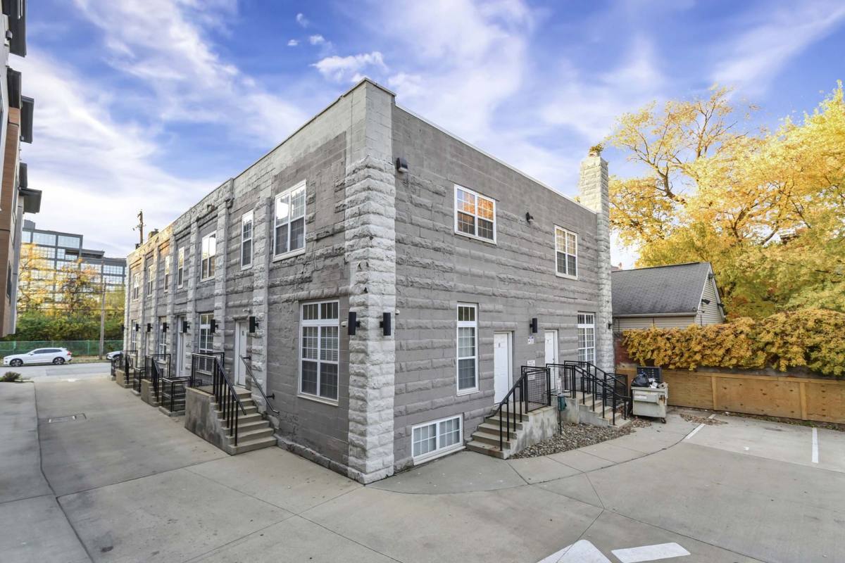 Apartment for rent at 2097 Columbus Rd, Cleveland, OH 44113