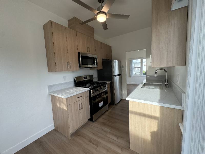 Apartment for rent at 2317 Ocean Park Blvd #2317- A, Santa Monica, CA 90405