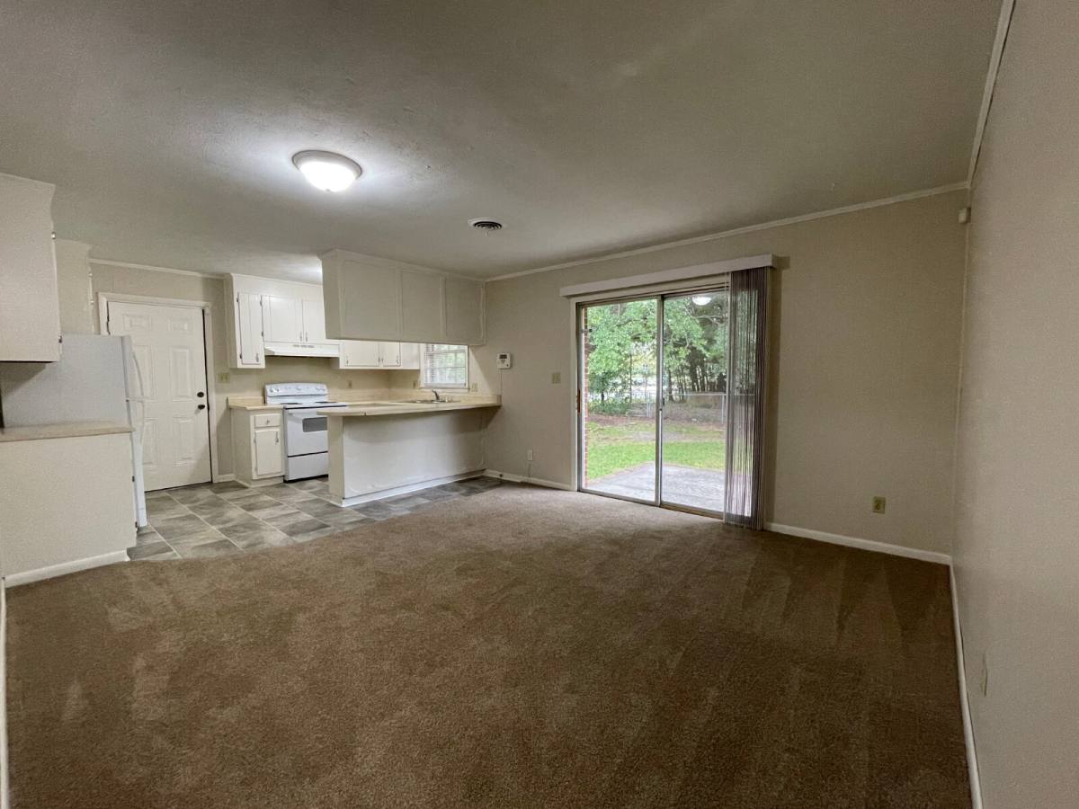 House for rent at 4912 Rosehill Rd, Fayetteville, NC 28311
