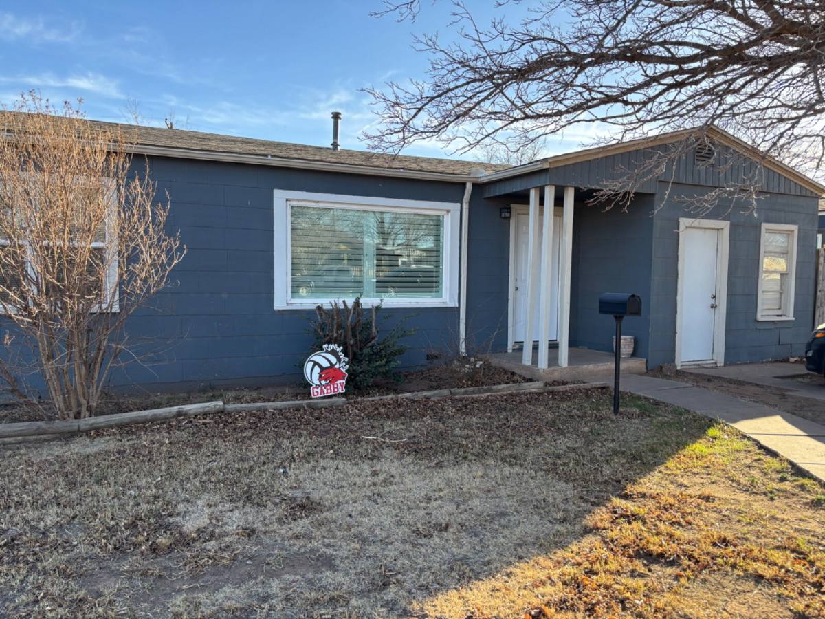 House for rent at 114 Holly St, Levelland, TX 79336