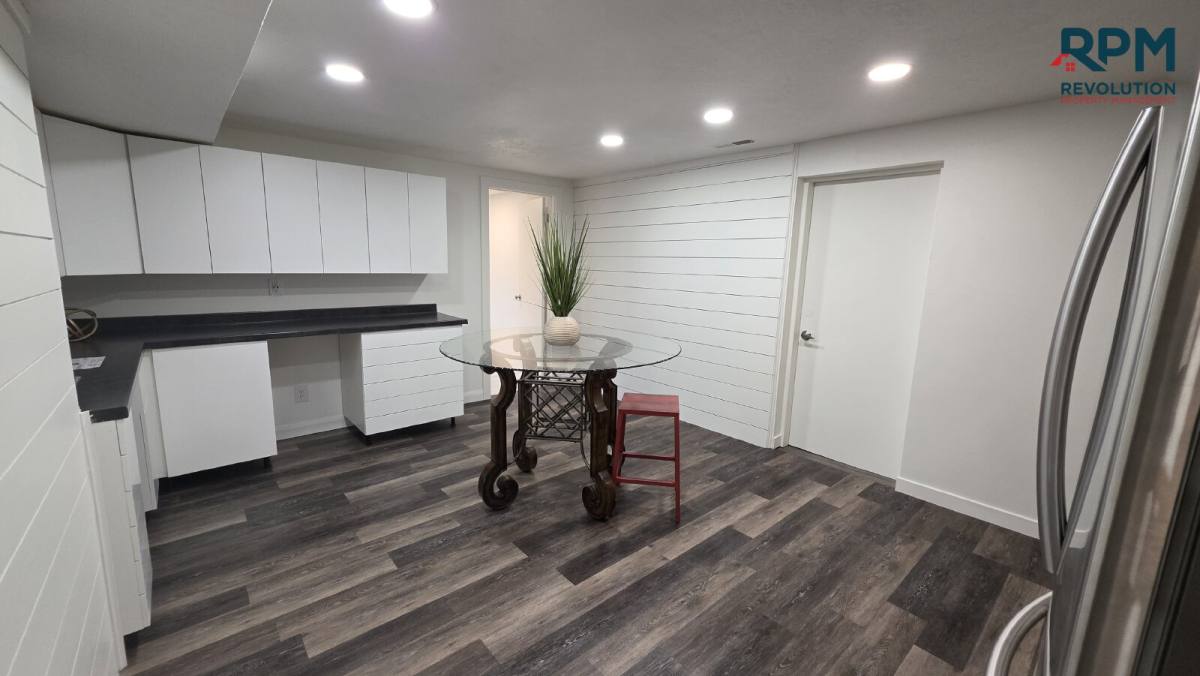 Apartment for rent at 816 Mountain Side Dr, Farmington, UT 84025