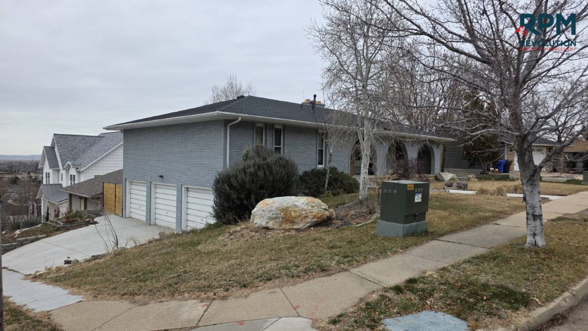 Apartment for rent at 816 Mountain Side Dr, Farmington, UT 84025