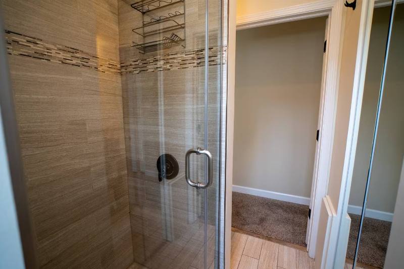 Apartment for rent at 1916 W Roscoe #2F, Chicago, IL 60618