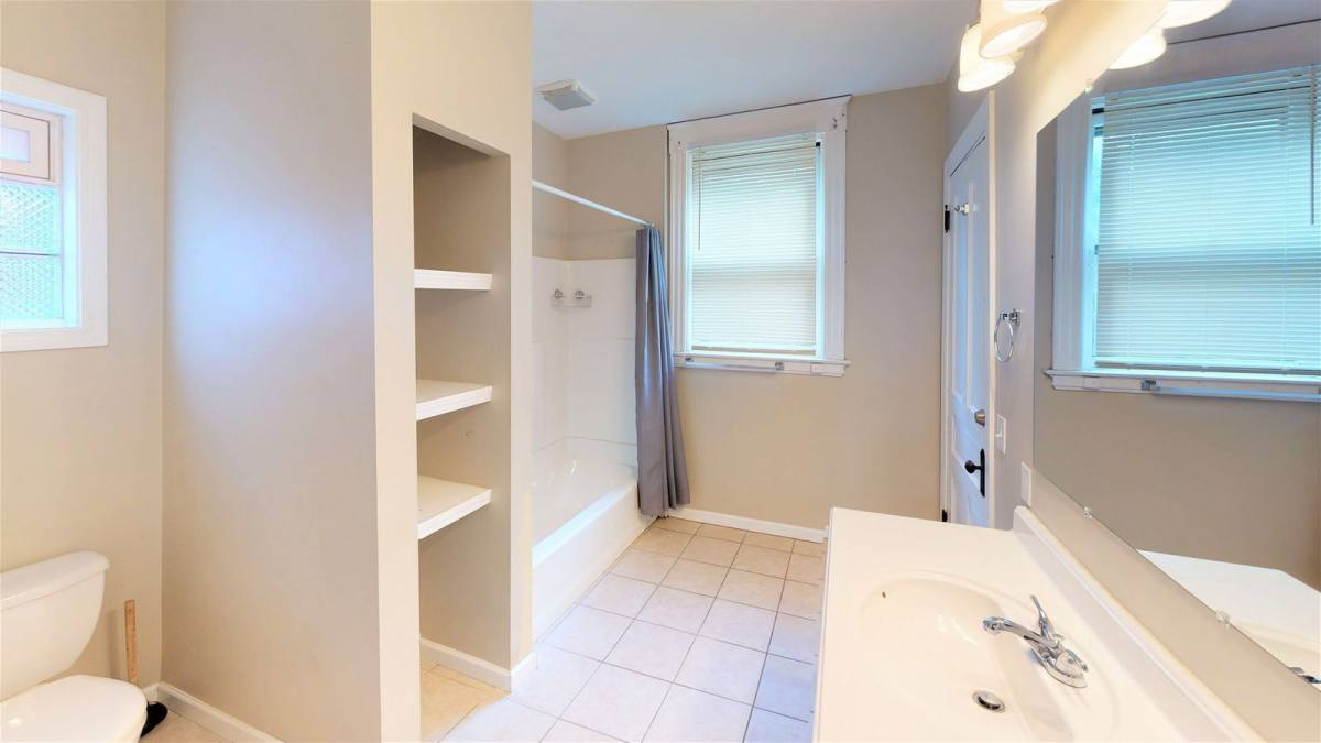 House for rent at 2358 Stratford Ave, Cincinnati, OH 45219