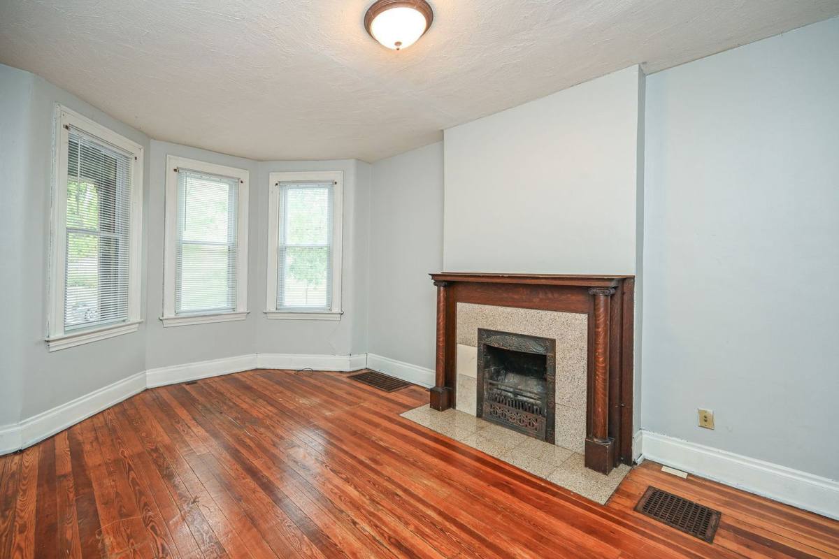 Apartment for rent at 2125 W Clifton Ave #A, Cincinnati, OH 45219