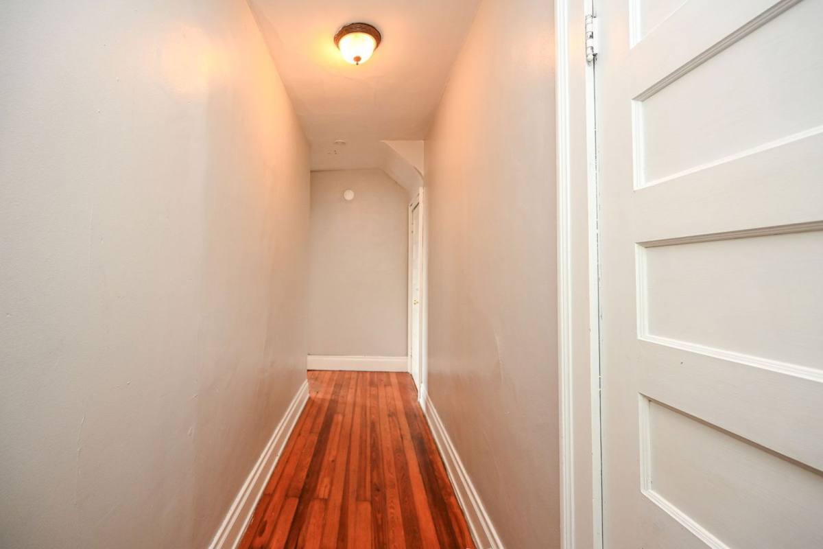 Apartment for rent at 2125 W Clifton Ave #A, Cincinnati, OH 45219