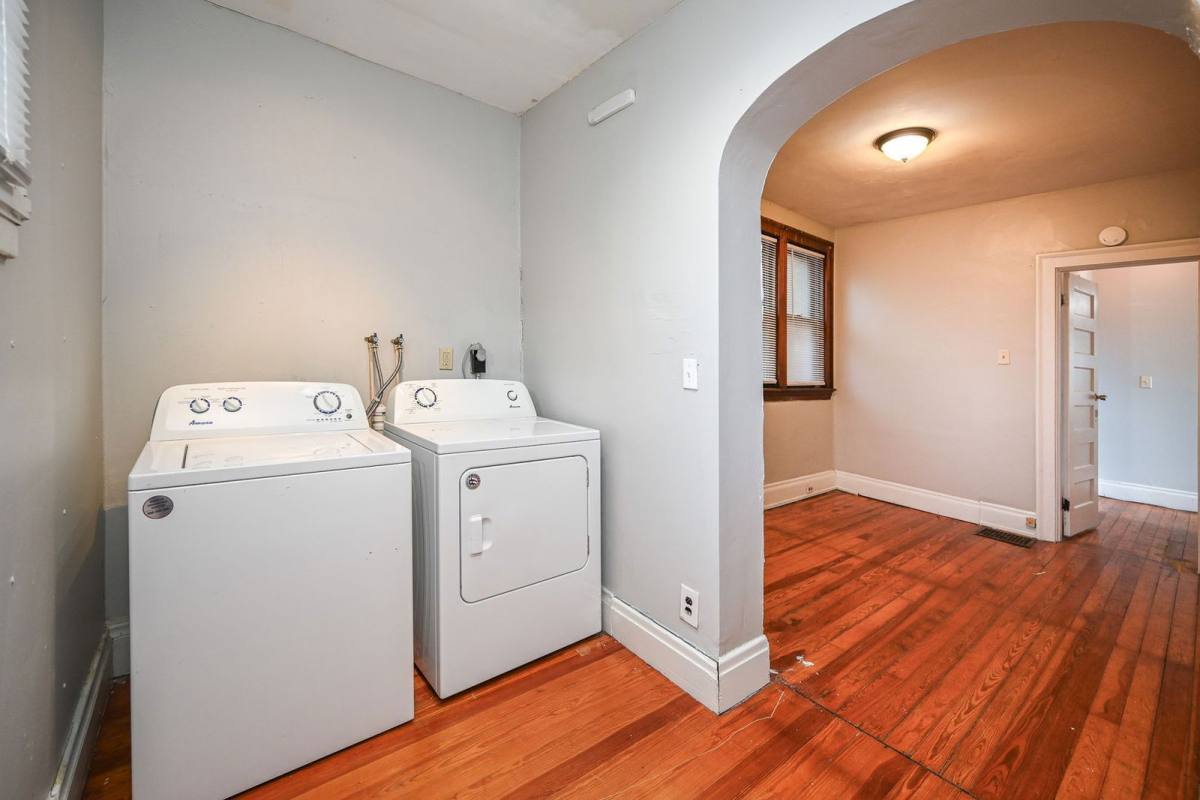 Apartment for rent at 2125 W Clifton Ave #A, Cincinnati, OH 45219