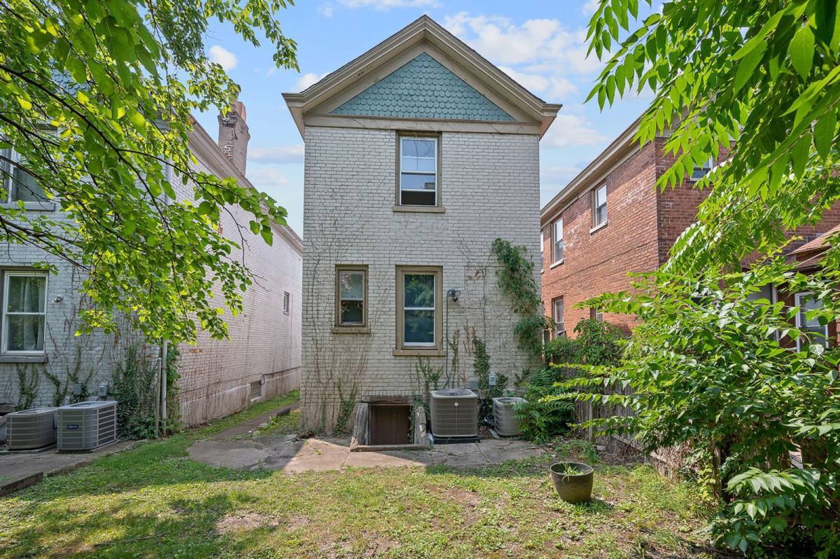 Apartment for rent at 2316 Chickasaw St #1, Cincinnati, OH 45219