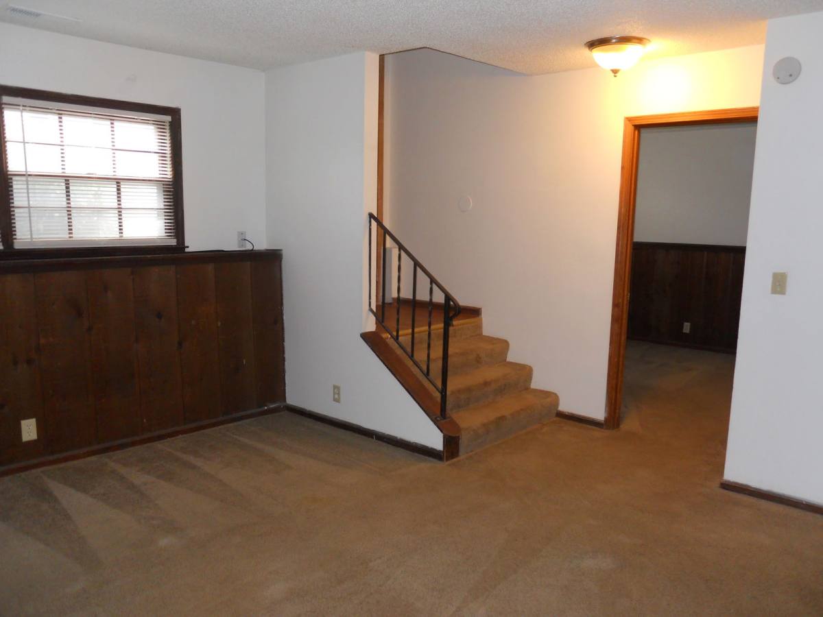 Apartment for rent at 2707 Ridge Court #B, Lawrence, KS 66046