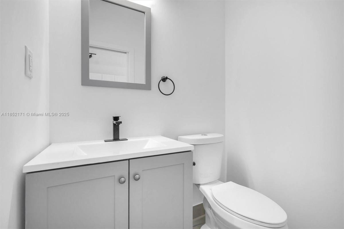 Townhouse for rent at 309 NW 7th Court #2, Hallandale, FL 33009