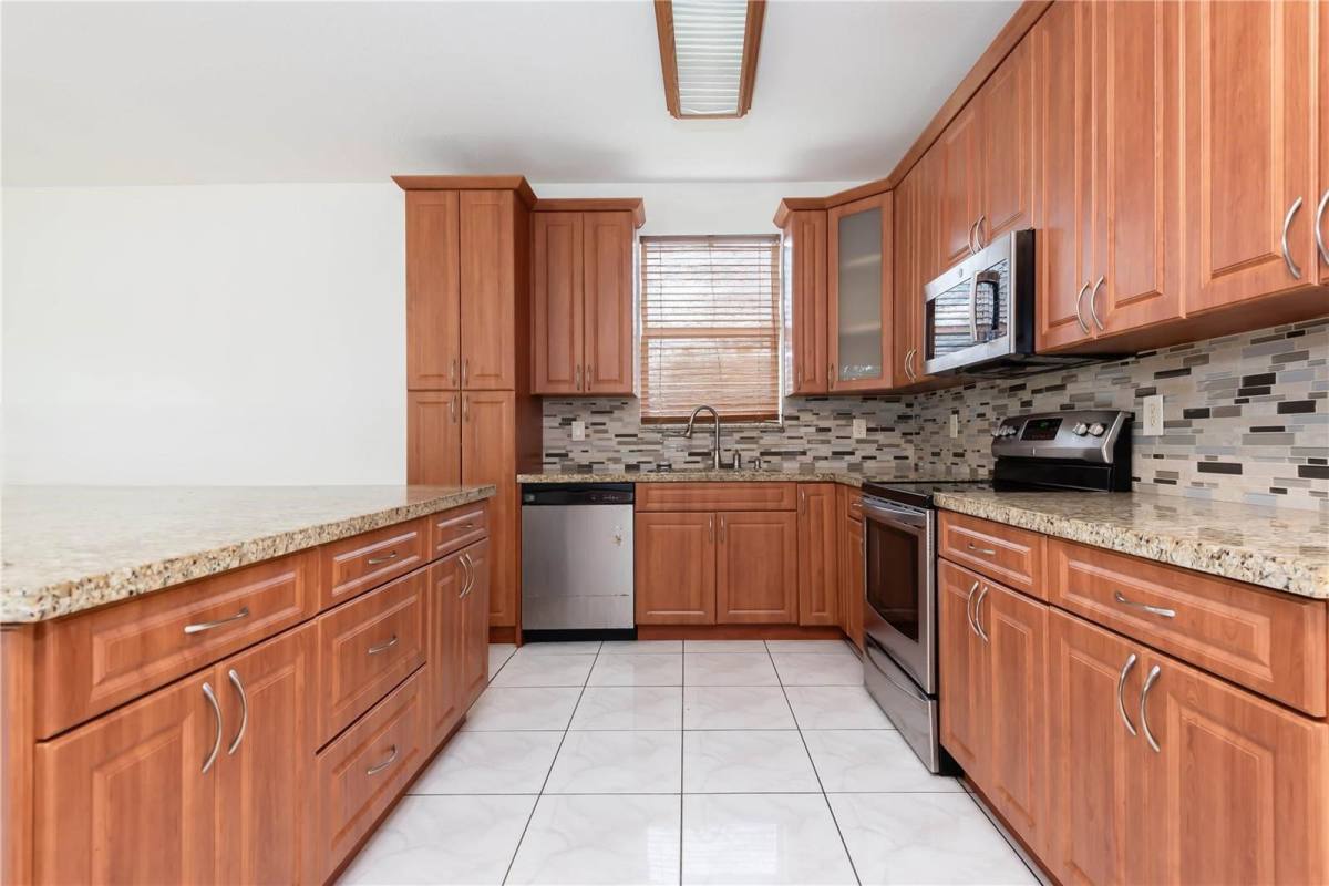 House for rent at 2398 SW 132nd Terrace, Hollywood, FL 33027
