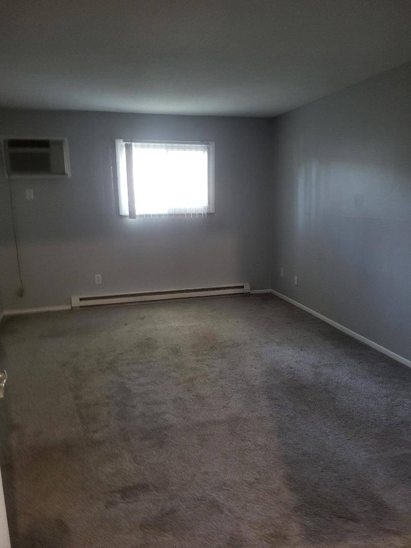Townhouse for rent at 3101 Navarre Ave #D, Oregon, OH 43616