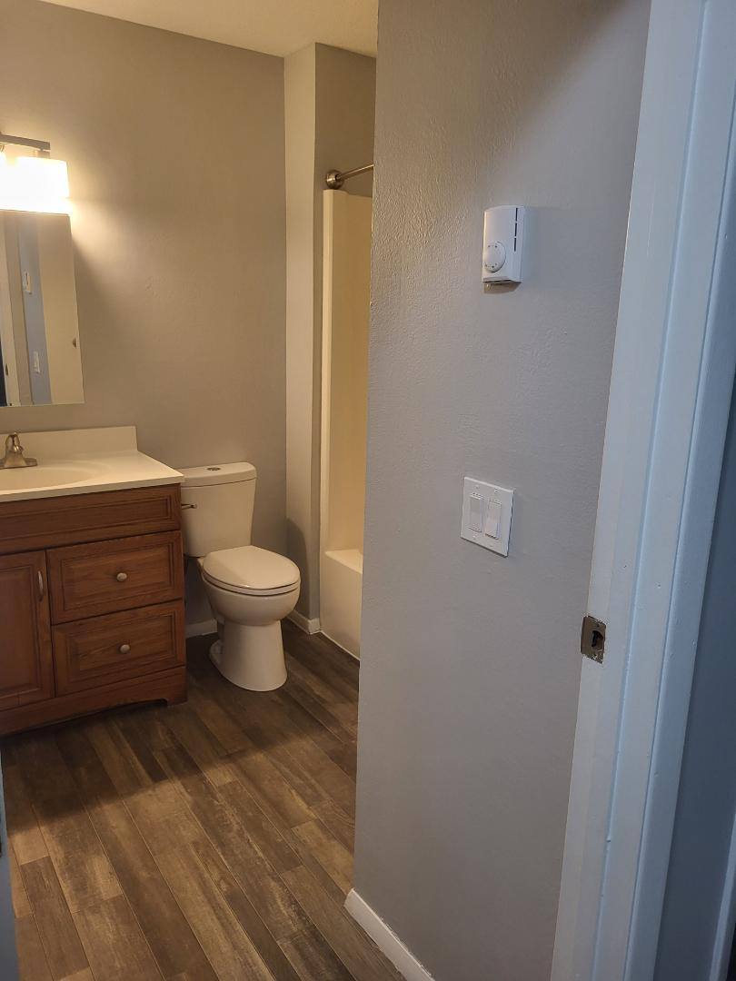 Townhouse for rent at 3101 Navarre Ave #D, Oregon, OH 43616