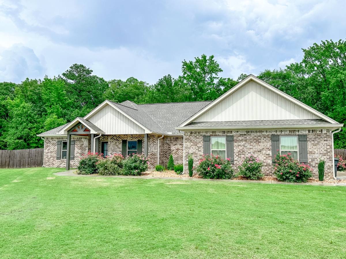 House for rent at 211 Dwelling Place, Caledonia, MS 39740